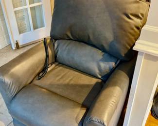 Lazy Box Power Recliner in Greystone Leather