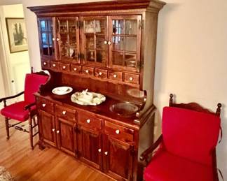 Ethan Allen solid wood china cabinet or hutch, from the vintage "Old Tavern" or "Antiqued Pine" collection
