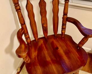 mid-century lodge style, captain's, or Windsor style chair