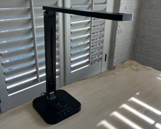 Desk lamp 