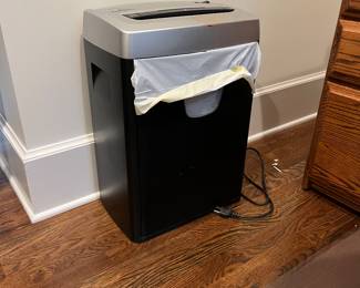 Fellowes Paper Shredder