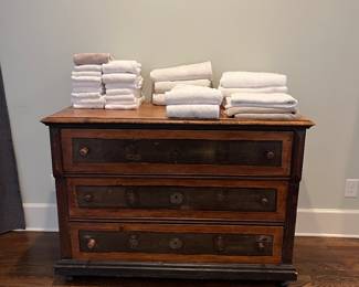 Large chest of drawers 