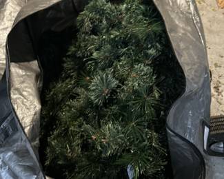 CAP 4DA0967AD5B744B1991DC7F1D43F6DCE