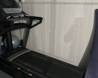 CAP ABDB1DF0C63E4310BA6141A3F523C32A