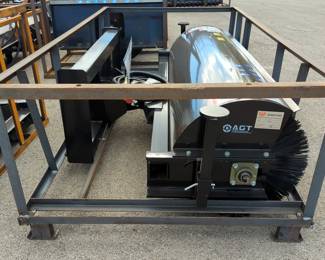 2025 Mower King SSAB72 Skid Steer Angle Broom, Unused