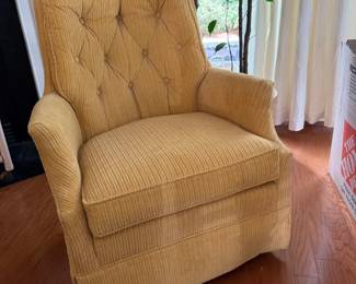 05 Sherrill Brand Yellow Corduroy Upholstered Rocking Swivel Chair 29x31x36 Inches