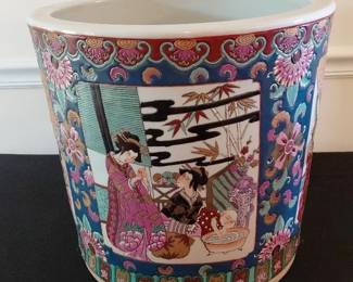 02 Chinese Decorative Stand