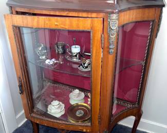 Louis XV/XVI style gilt bronze mounted vitrine cabinet 