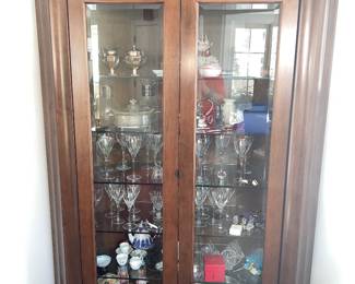 Corner curio cabinet