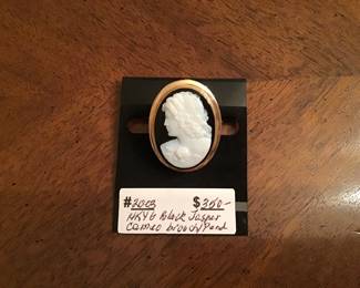 14KYG Black Jasper cameo pin/ pendant