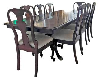 Traditional Mahogany Table w8 Chairs