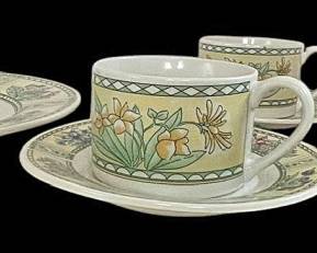 Farberware Chantilly Plate and Teacups