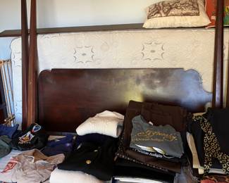 Full Sized 4 Poster Bed