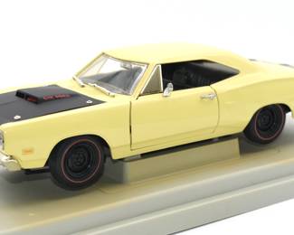 Die Cast 1969 Dodge Super Bee 1:18 scale-some paint damage on rear trunk area