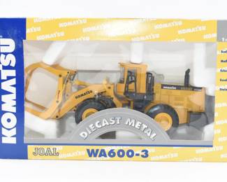 Komatsu WA600-3 1:50 Scale