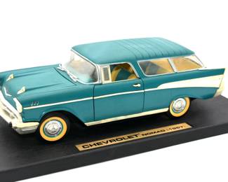 Die Cast 1957 Chevrolet Nomad 1:18 or 1:24 scale
