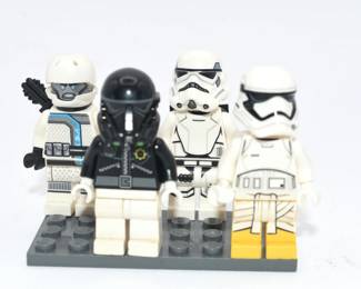 Lot of 4 Lego Misc mini figurines and base