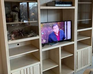 7Dec 02 2025 12 06pmHNVK