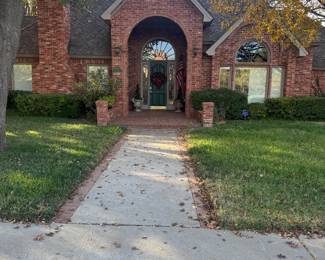 Dr. Wayne and   Claudette Culp
8502 Oxford