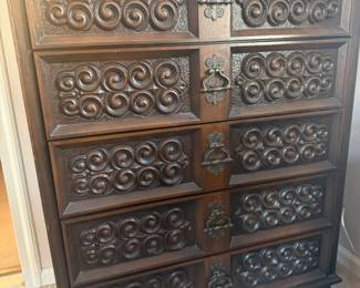 Chest of Drawers