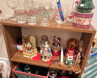 Misc. Christmas Glasses & Decor