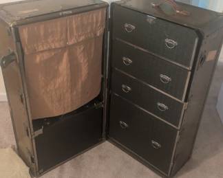 Hartmann steamer trunk