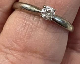 14 karat gold and diamond engagement ring