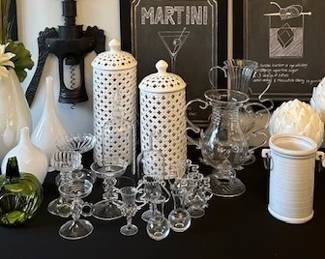 Gorgeous ceramic and glass decorative accessories.