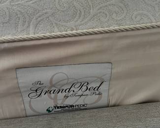 #16 Pottery Barn Queen Quilt Comforter w/2 shams $25.00
#17 Tempur-pedic grand Bed Queen Size (as is stains) $20.00