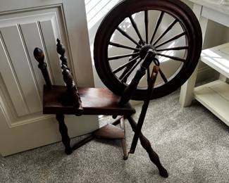 #87 Antique Spinning Wheel - Primitive Décor Rustic Farmhouse $100.00