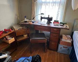 Sewing Machine, Threads, Fabric, Trim