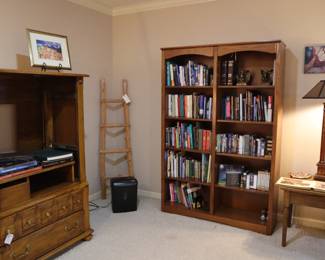 Bookcase in reading nook