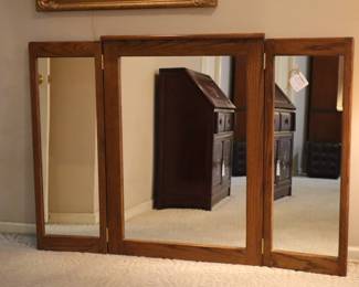 Mirror w/ folding sides