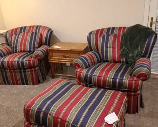 Lounge chairs & ottoman