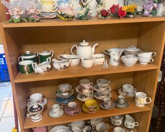Vintage Teacups, Vintage Teapots, Porcelain Flowers