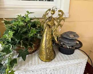 Angel, Faux Ivy, Fountain