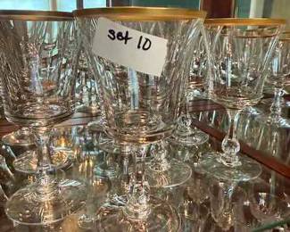 Set 10 Vintage gold rimmed wine glasses
