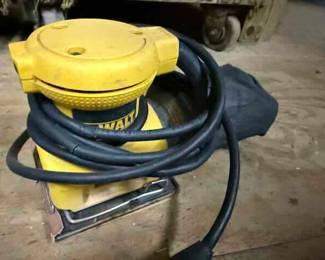 DeWalt Sander