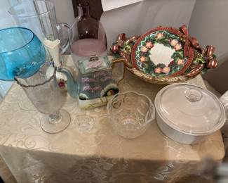 Vases and bowls, Heart glassware.
