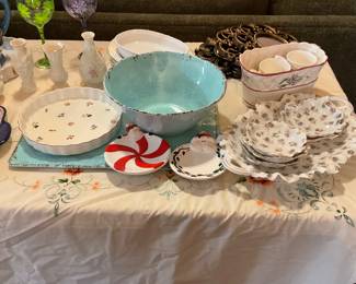 Christmas spoon rests, vintage leaf set, 4 matching mirrors.