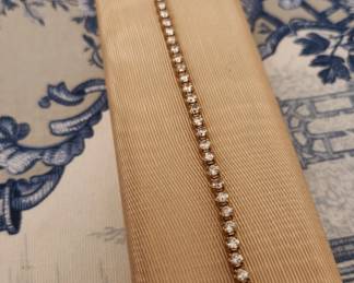 Diamond tennis bracelet