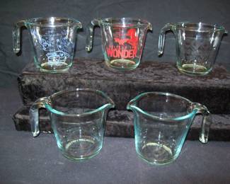 Pyrex Measuring Cups with Characters