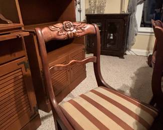 6 Dining Room Chairs and Table