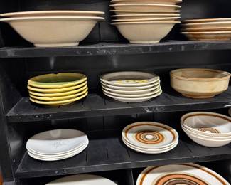 Vintage dishwater - Mikasa, Four Seasons, Hazel Atlas, Ekco, Country Casual, Crate & Barrel, Arcopal France, Hearthside Stoneware, Autumn Collection, Sears CatTail, Sahara Stoneware, Sanko Ware, Franciscan 