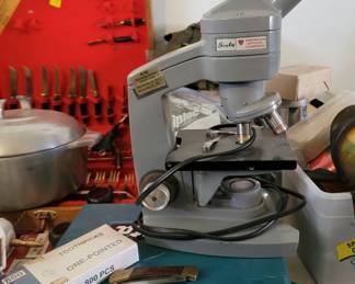 Monocular microscope