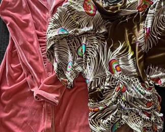 MI182Ladies Dresses Size Small