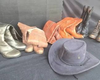 MI137Mens And Womens Boots And Hat
