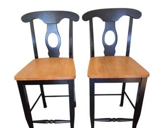 Pair od Wooden Bar Stools