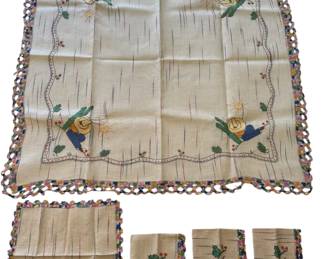 Cute Vintage Embroidered Table Linen Set