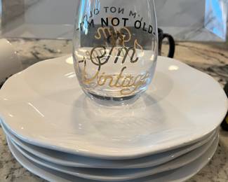 Wine Glass "I'm Not Old, I'm Vintage", Dinner Plates s/4